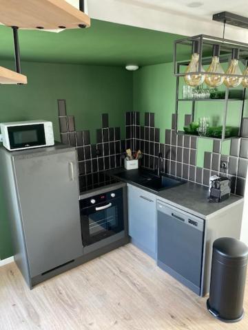 Duplex Proche Gare Vue Tour Perret Avec Parking Gratuit *